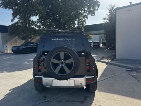 Certified 2025 Land Rover Defender 110 S AWD/4WD image 7