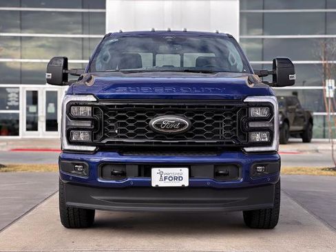New 2026 Ford F250 Lariat w/ Black Appearance Package image 21