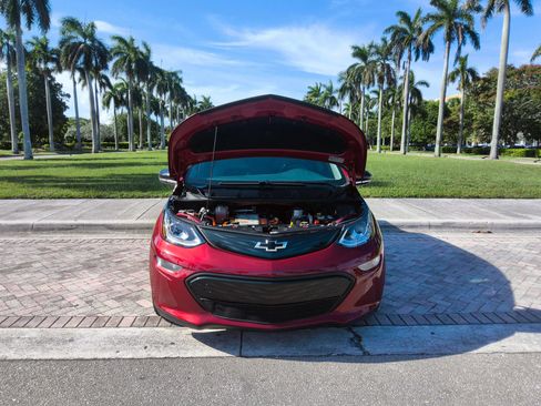 Used 2017 Chevrolet Bolt LT FWD image 41