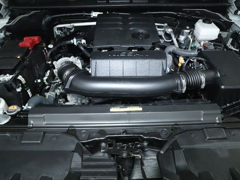 Certified 2024 Nissan Frontier SV w/ Hardbody Edition image 33