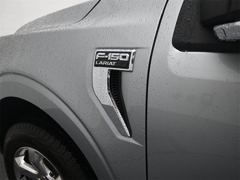 Used 2023 Ford F150 Lariat w/ Max Trailer Tow Package image 11