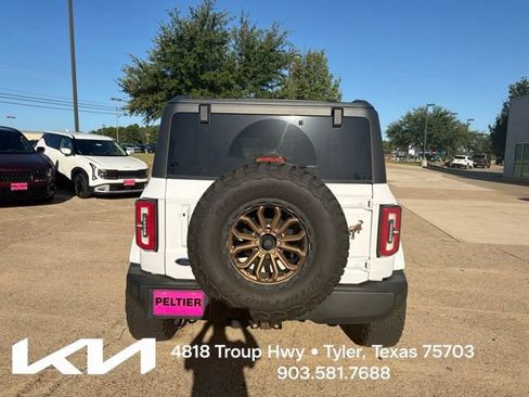 Used 2021 Ford Bronco Outer Banks AWD/4WD image 10