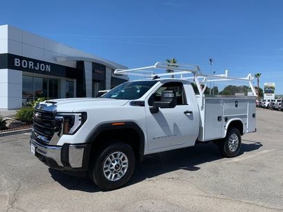 New 2026 GMC Sierra 2500 Pro w/ Convenience Package