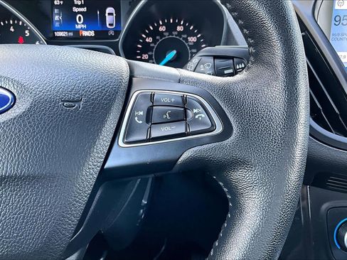 Used 2018 Ford Escape Titanium AWD/4WD image 25