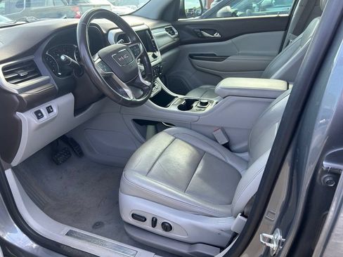 Used 2020 GMC Acadia SLT FWD image 10