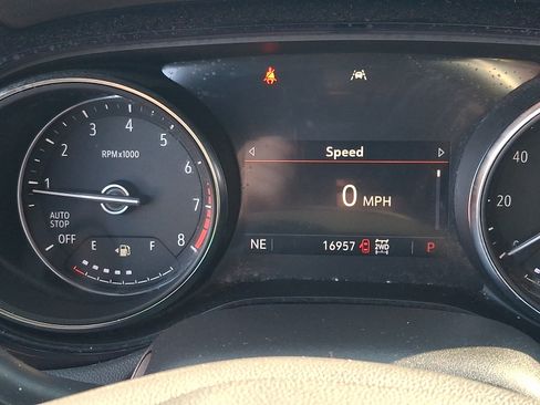 Used 2023 Buick Encore GX Preferred w/ Cold Weather Comfort Package AWD/4WD image 21