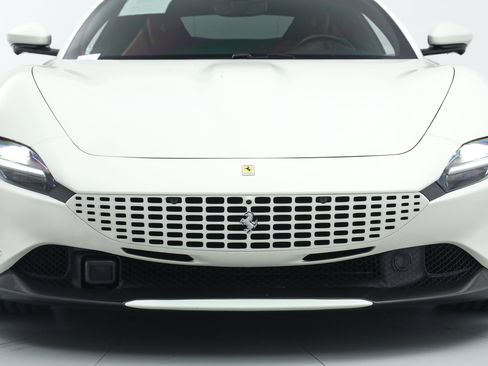 Certified 2021 Ferrari Roma RWD image 13