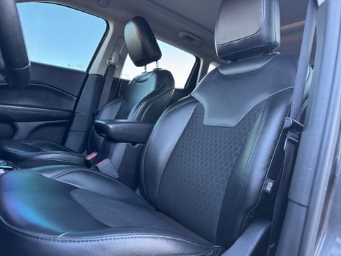 Used 2019 Jeep Compass Altitude image 16