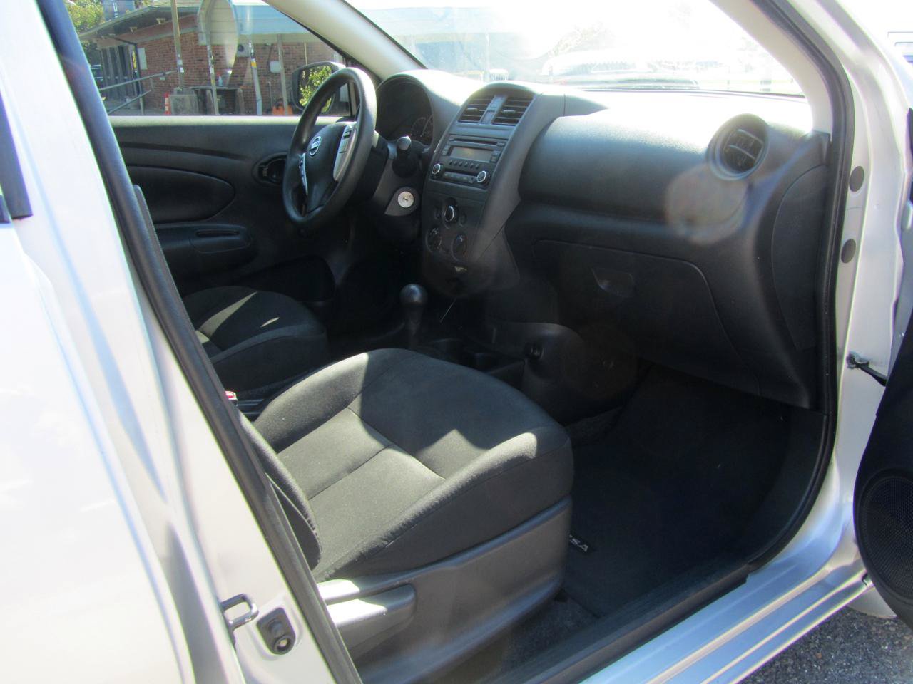 Used 2017 Nissan Versa S Plus FWD image 21