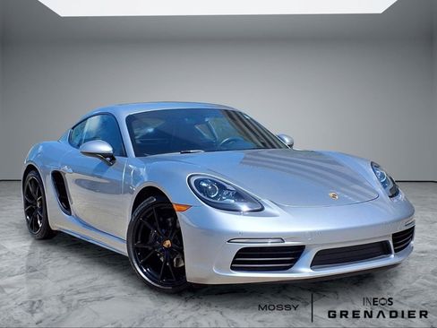 Used 2024 Porsche 718 Cayman RWD image 1