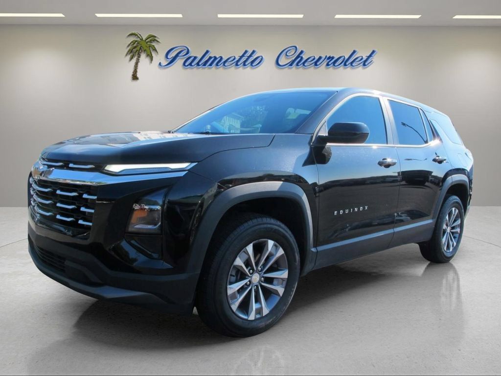 Used 2026 Chevrolet Equinox LT FWD image 6