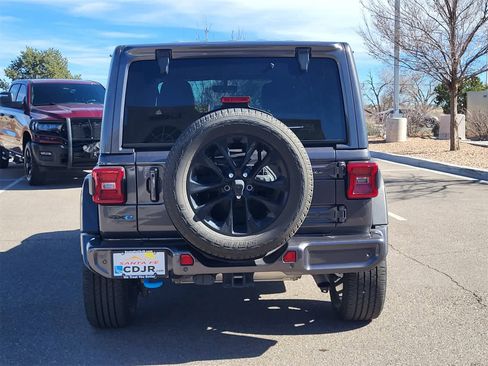 Used 2021 Jeep Wrangler Unlimited Sahara image 6