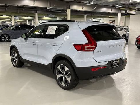 Used 2026 Volvo XC40 B5 Plus AWD/4WD image 7