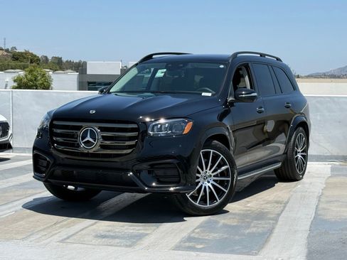 New 2026 Mercedes-Benz GLS 450 4MATIC image 2