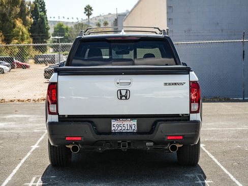 Used 2021 Honda Ridgeline Black Edition image 5