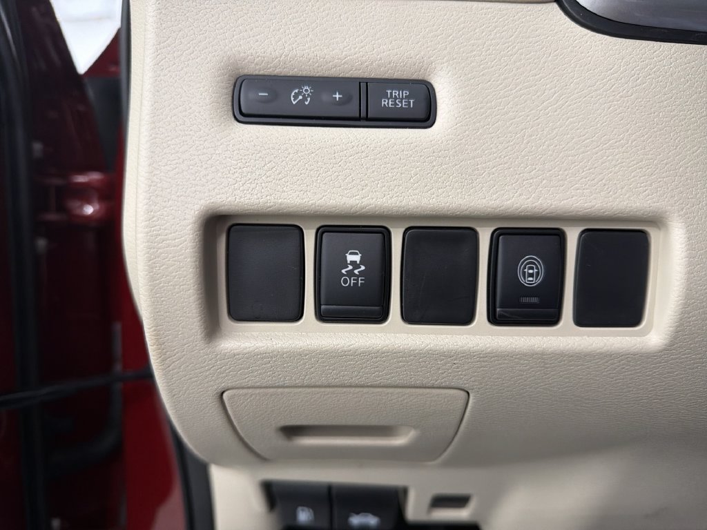 Certified 2024 Nissan Murano SV FWD image 30