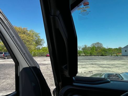 Used 2023 Jeep Wrangler Unlimited Rubicon 4xe w/ Cold Weather Group AWD/4WD image 24