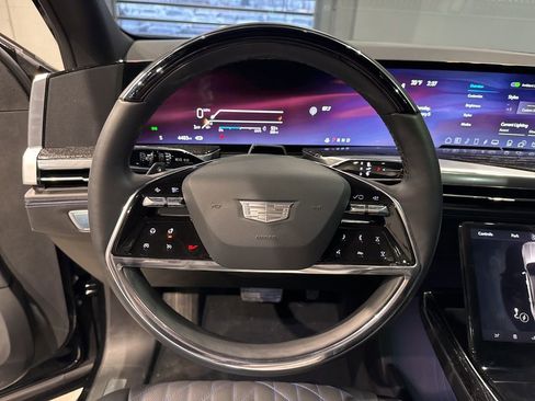 Used 2026 Cadillac Escalade IQ Sport 1 w/ LPO, ONYX Package image 40