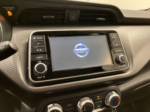 Used 2019 Nissan Kicks S image 20