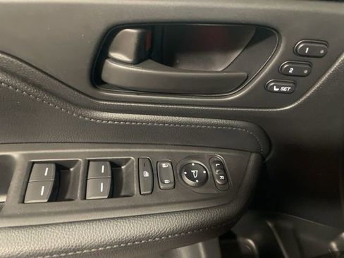 Used 2025 Honda Odyssey Sport-L image 13
