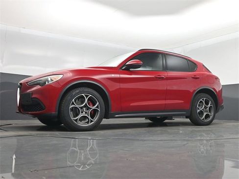 Used 2022 Alfa Romeo Stelvio Ti image 68