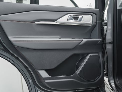 New 2026 Ford Explorer Active image 36