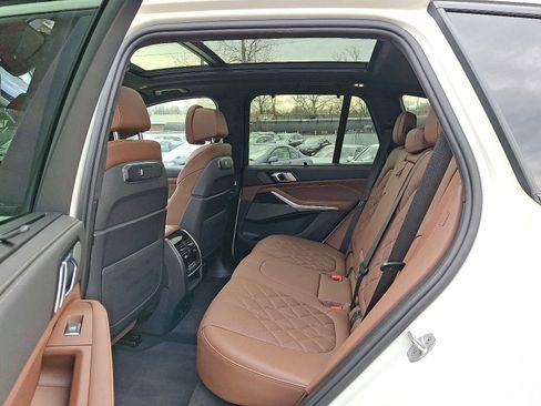 Certified 2024 BMW X5 xDrive40i w/ M Sport Package image 10