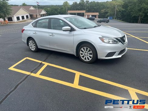 Used 2019 Nissan Sentra S FWD image 1