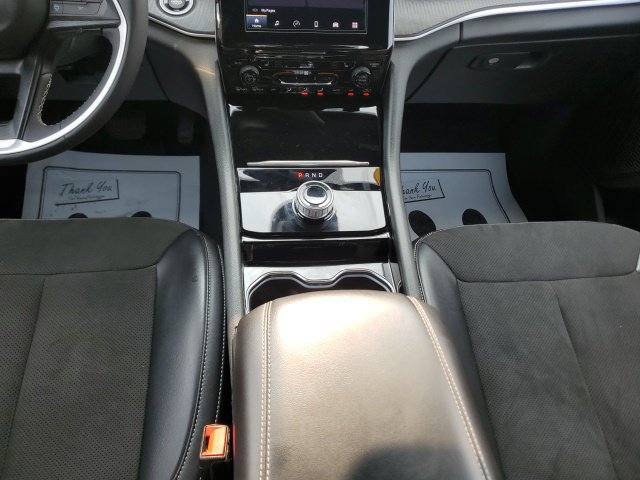 Used 2023 Jeep Grand Cherokee Altitude AWD/4WD image 22