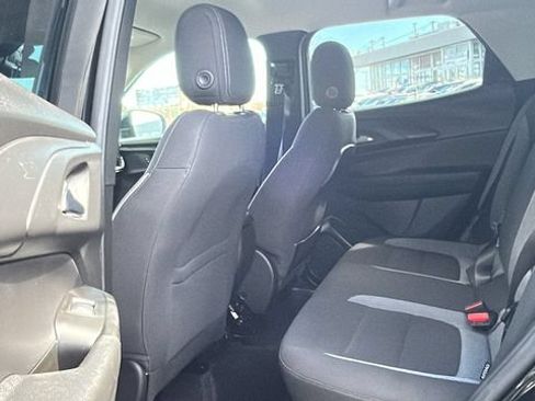Used 2023 Chevrolet TrailBlazer LT w/ Convenience Package AWD/4WD image 30