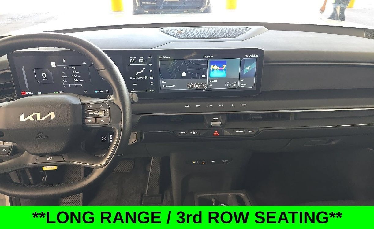 Certified 2024 Kia EV9 Light Long Range RWD image 13