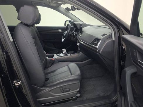 Used 2023 Audi Q5 2.0T Premium w/ Convenience Package AWD/4WD image 4