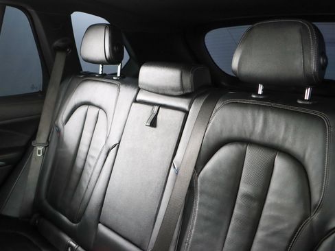 Used 2022 BMW X5 xDrive40i w/ M Sport Package AWD/4WD image 25
