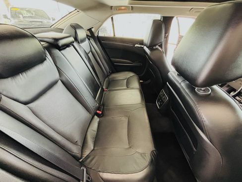 Used 2016 Chrysler 300 C AWD/4WD image 29