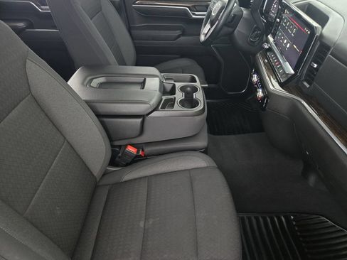 Used 2024 GMC Sierra 1500 SLE w/ X31 Off-Road Package AWD/4WD image 16