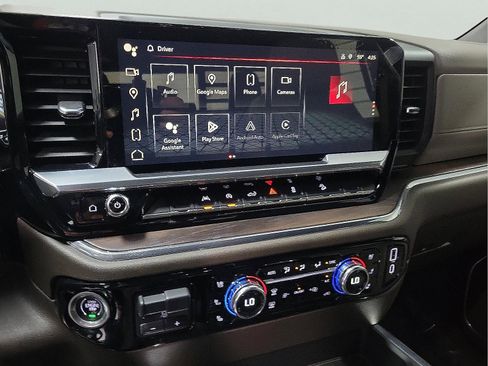 Used 2023 GMC Sierra 1500 SLT image 17