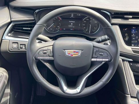 Used 2024 Cadillac XT6 Luxury image 14