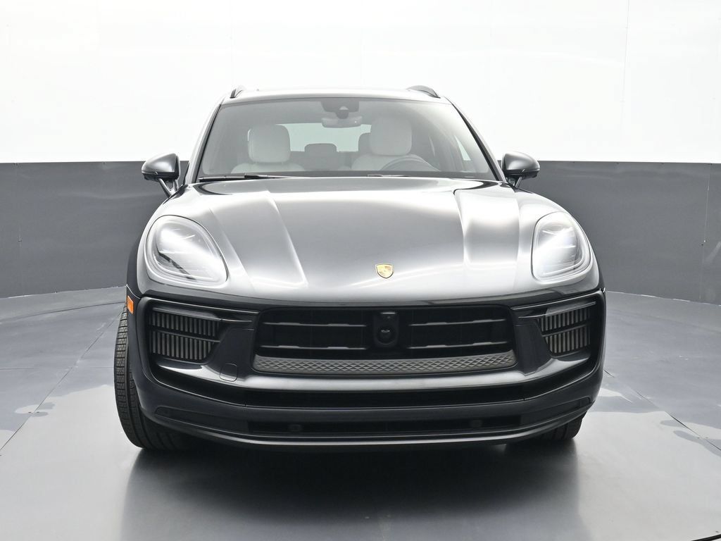 Certified 2023 Porsche Macan S AWD/4WD image 25