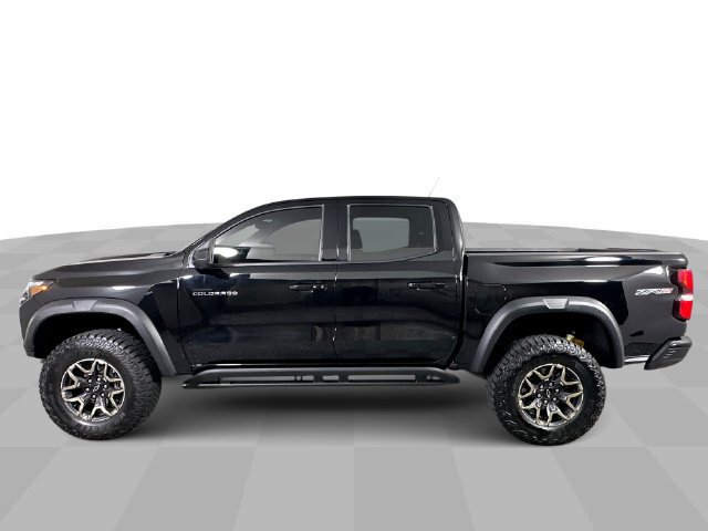 Used 2024 Chevrolet Colorado ZR2 w/ ZR2 Convenience Package III AWD/4WD image 5