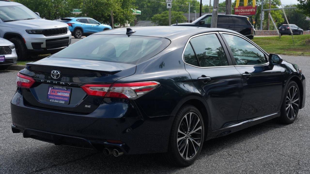 Used 2020 Toyota Camry SE FWD image 5