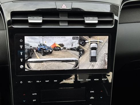 Used 2024 Hyundai Santa Cruz Limited image 27