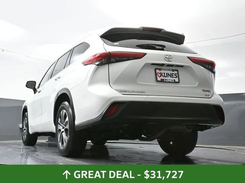 Used 2023 Toyota Highlander XLE FWD image 53