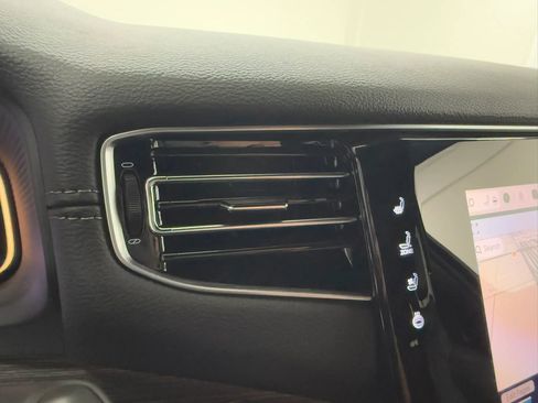 Used 2024 Jeep Wagoneer Series II w/ Flexible Seating Group image 35