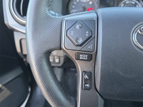 Used 2019 Toyota Tacoma Limited image 27