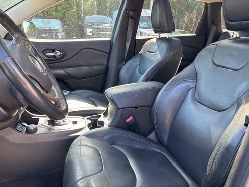 Used 2015 Jeep Cherokee Limited image 6