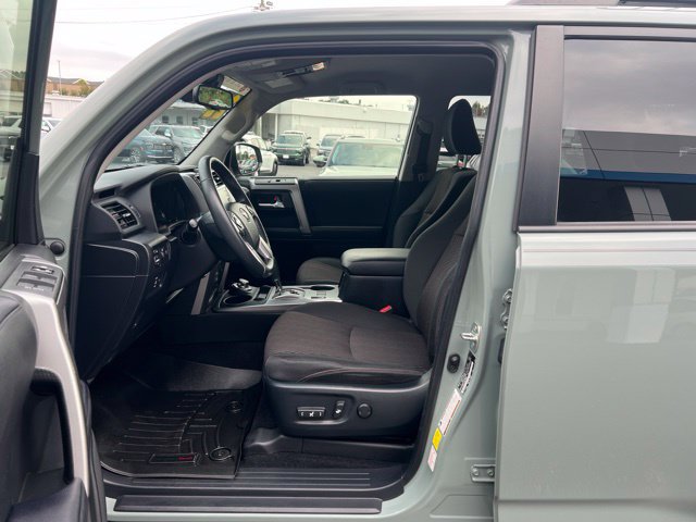 Used 2022 Toyota 4Runner Trail Special Edition AWD/4WD image 10