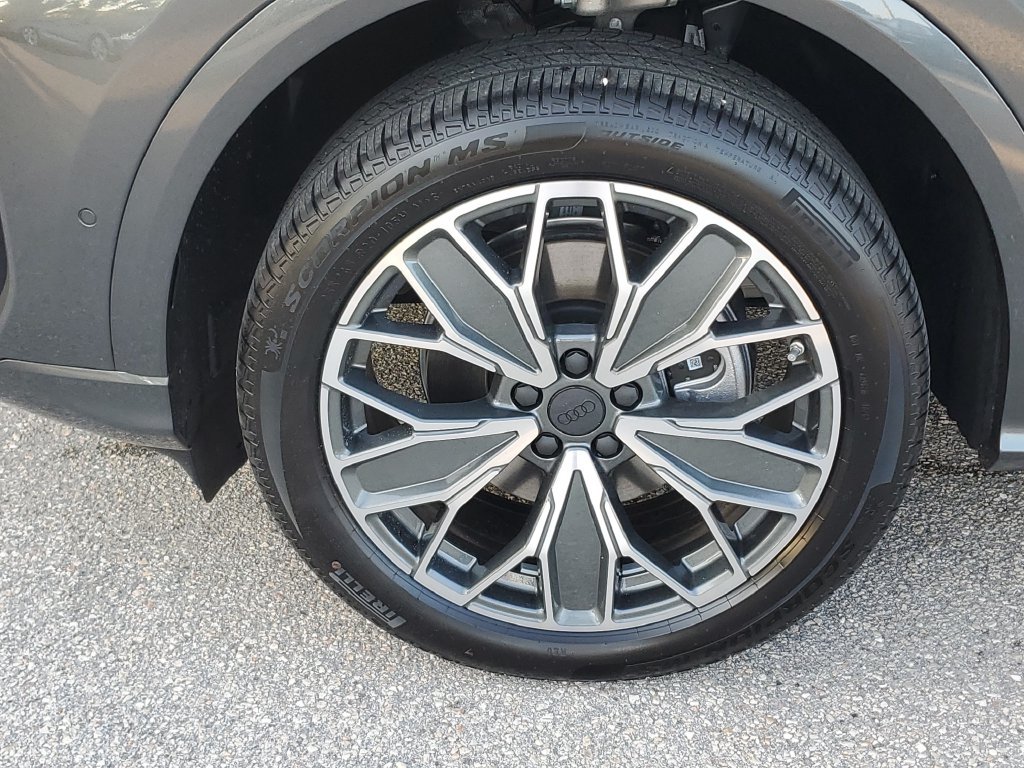 New 2026 Audi Q5 Premium Plus AWD/4WD image 13