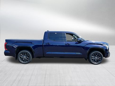 Certified 2022 Toyota Tundra Platinum w/ Advanced Package AWD/4WD image 8