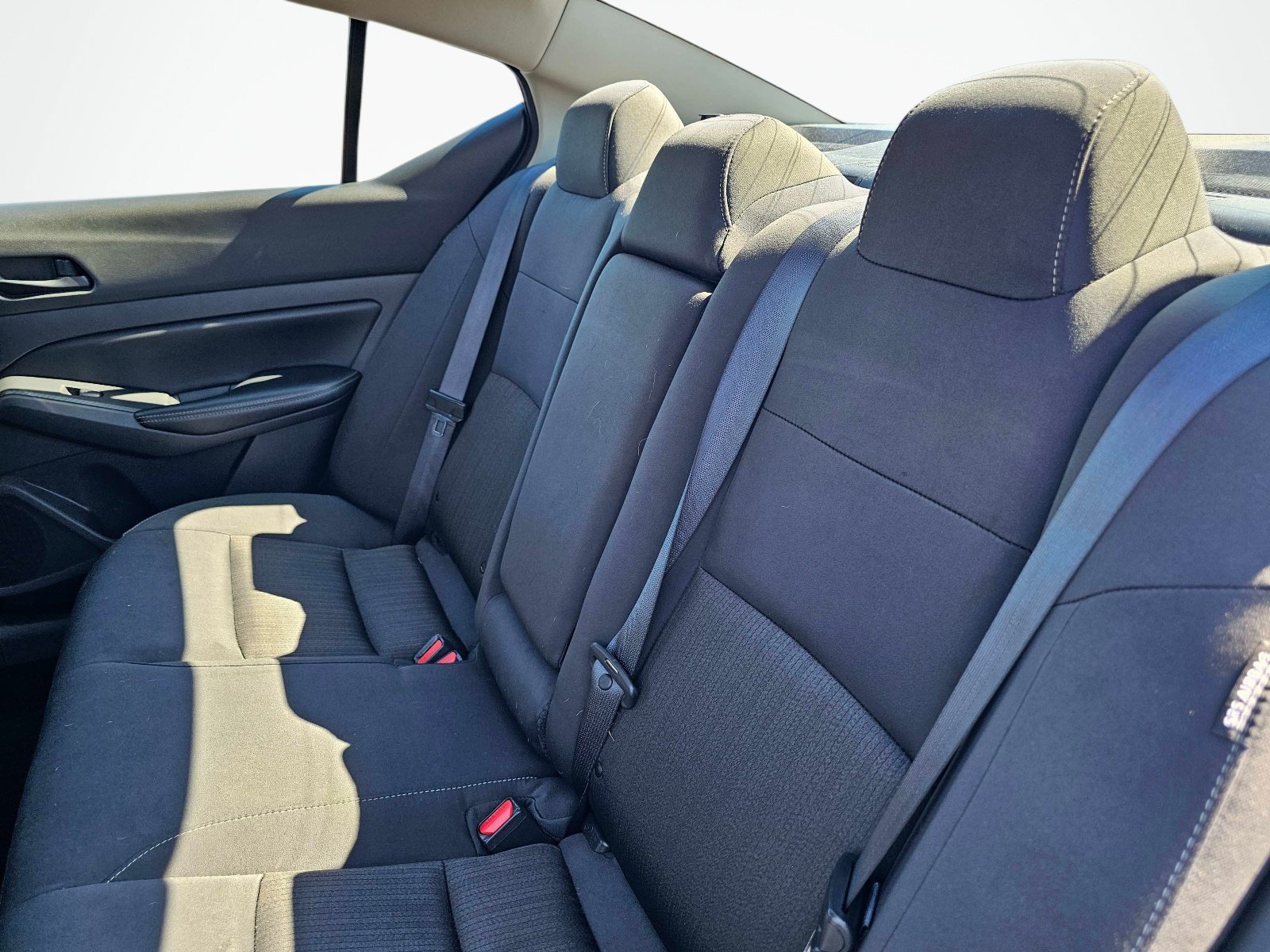 Used 2025 Nissan Altima 2.5 SV FWD image 30
