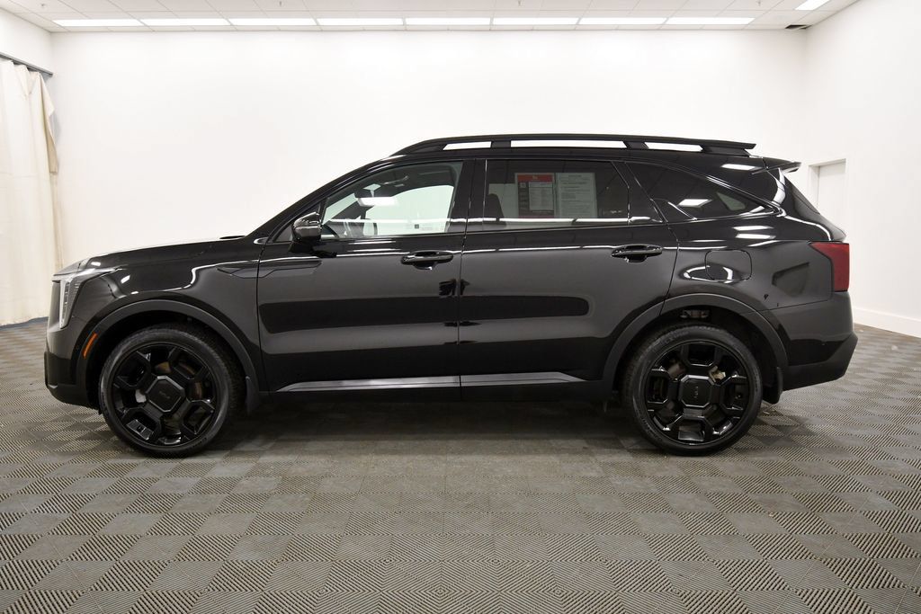 Certified 2026 Kia Sorento SX Prestige AWD/4WD image 4
